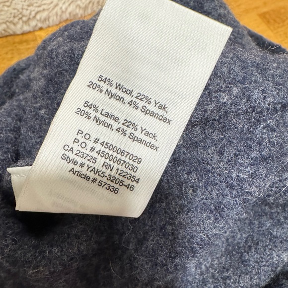 Aritzia Community Plutarch Sweater - Picture 5 of 5